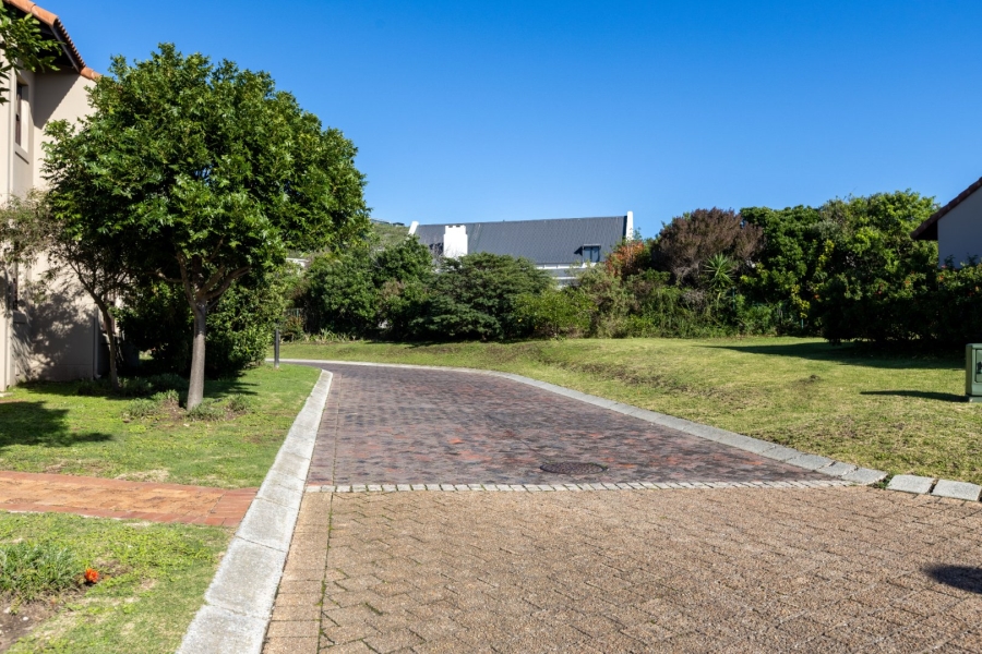 3 Bedroom Property for Sale in Whale Rock Gardens Western Cape